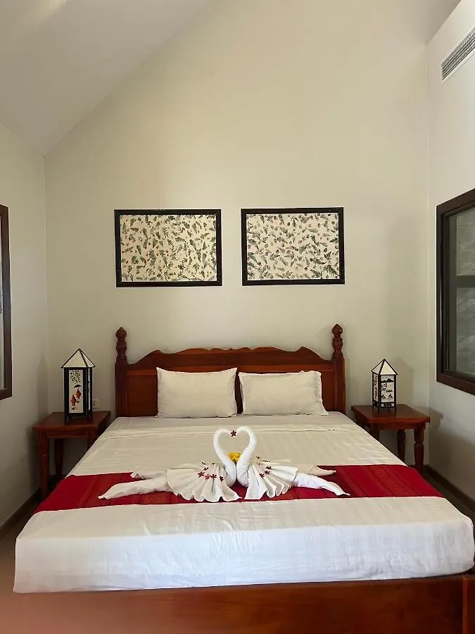 Villa Namkhan Heritage Luang Prabang 0*,  Laos